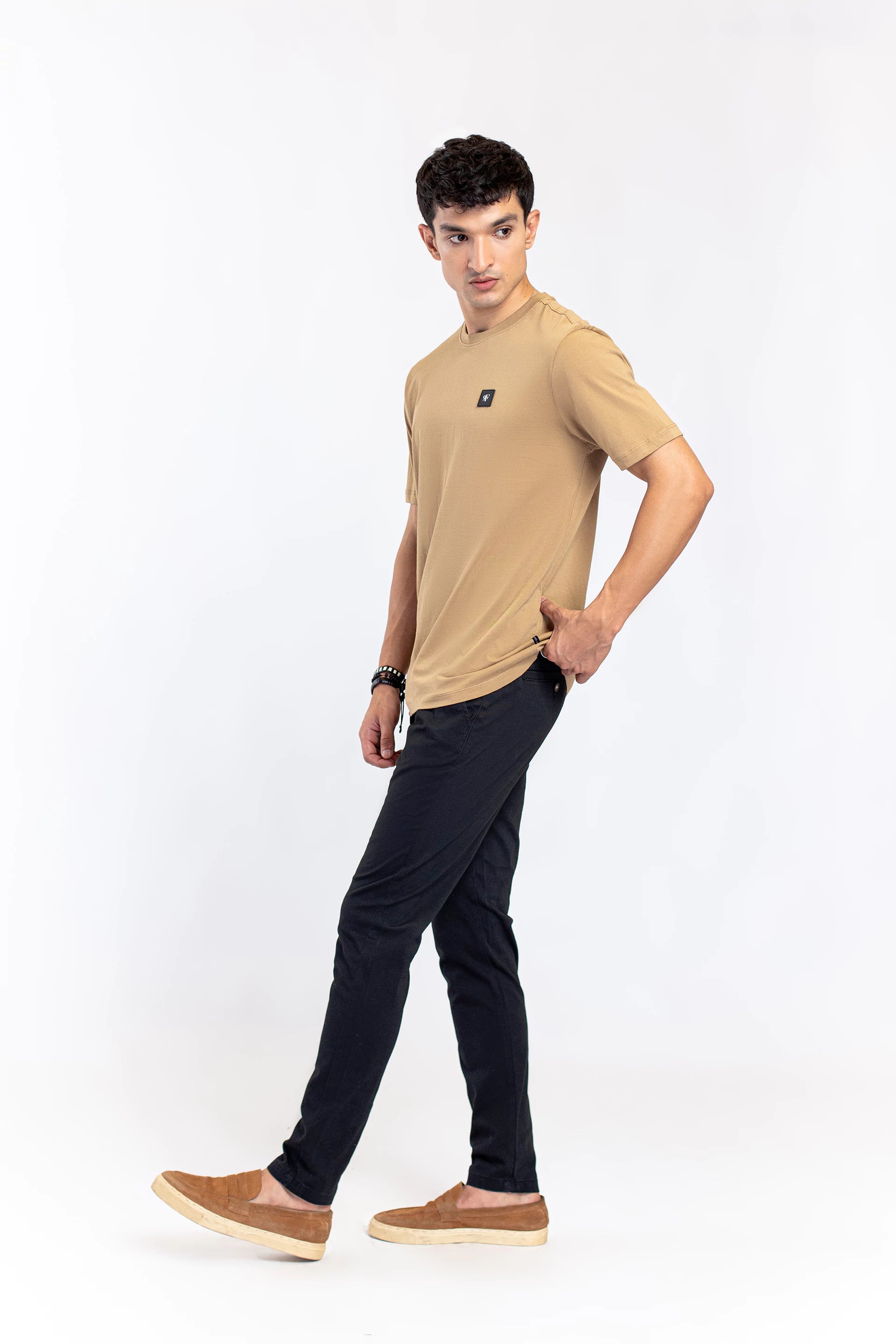 Best chino pants for men online in Pakistan