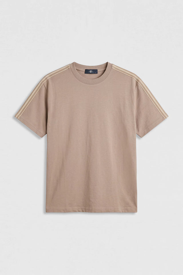 Basic T-Shirt