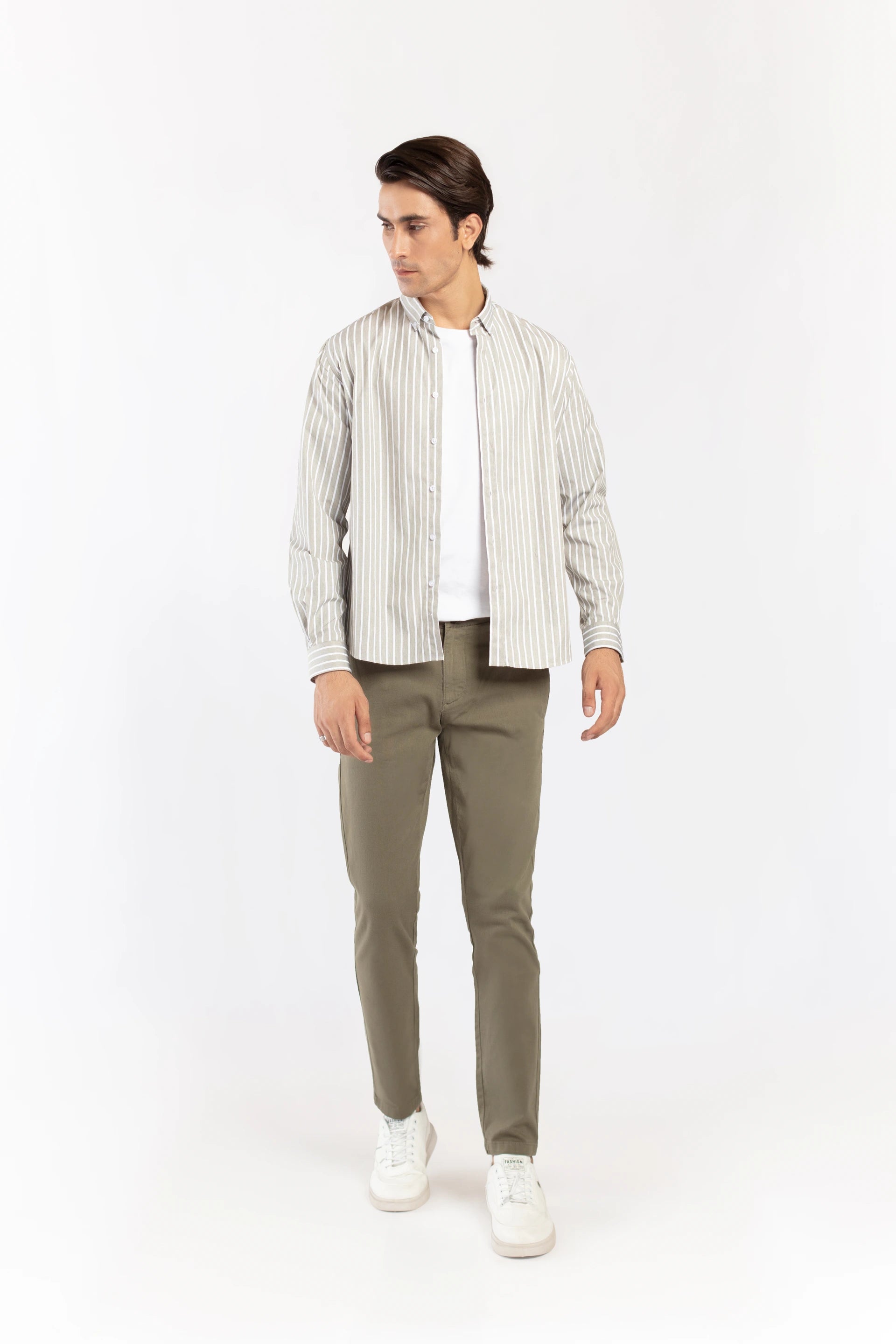 Basic chino pants online in Pakistan