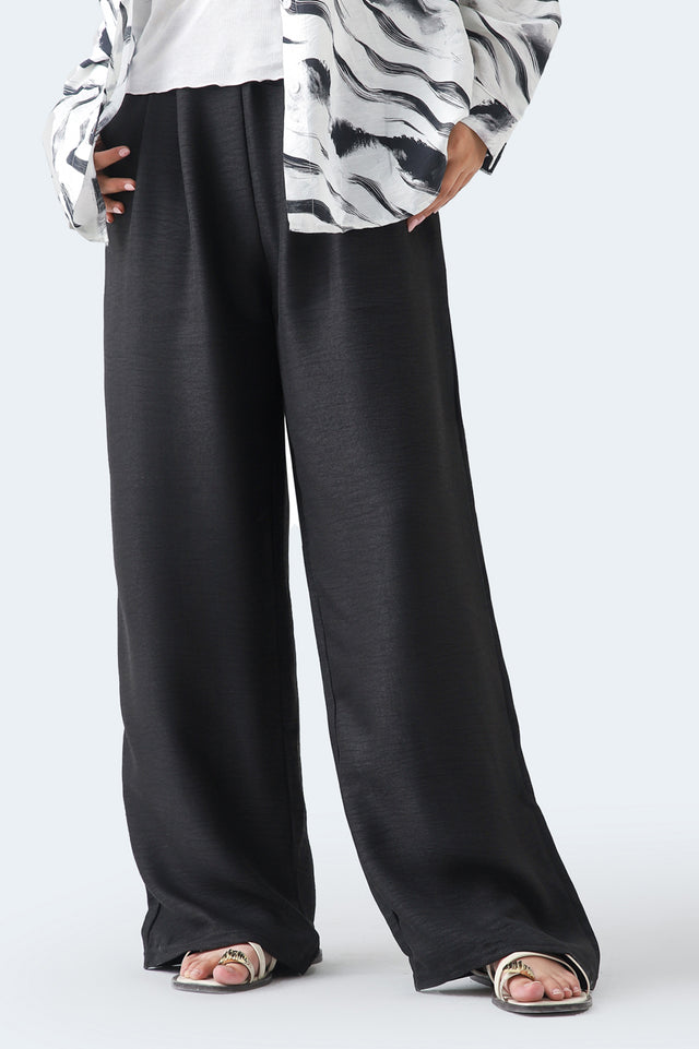 Women’s Loose Fit Trousers