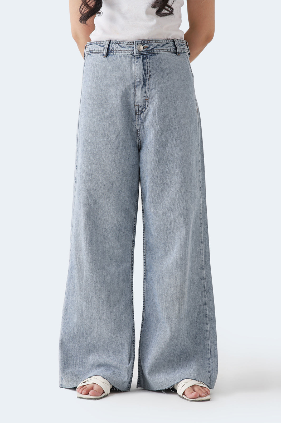 Wide Leg Straight Jeans