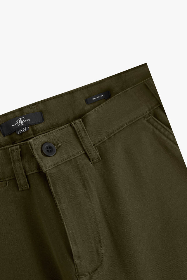 Basic Chino Pant