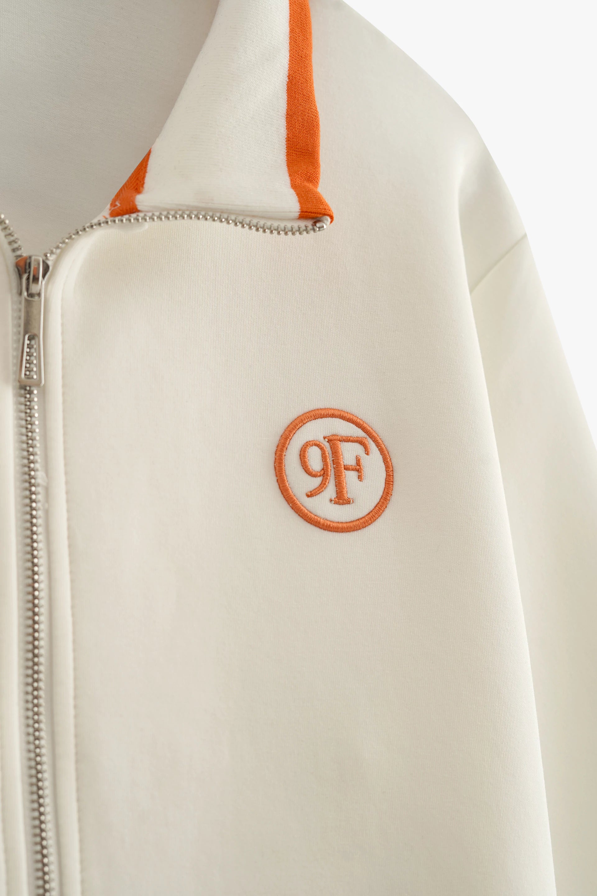 Tipping Collar Zipper Jacket