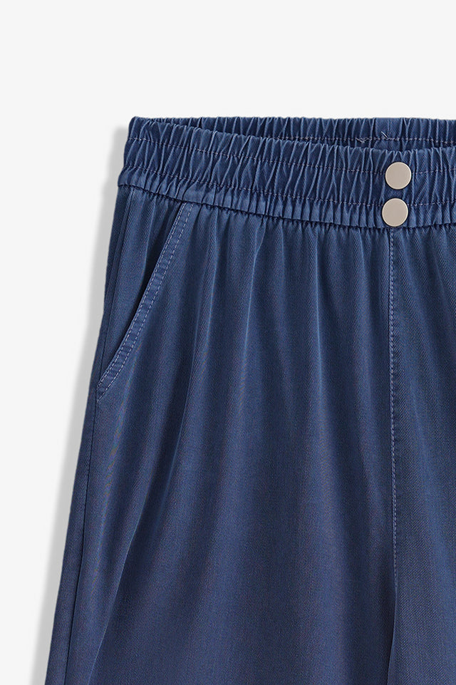 Women’s Loose Fit Trousers