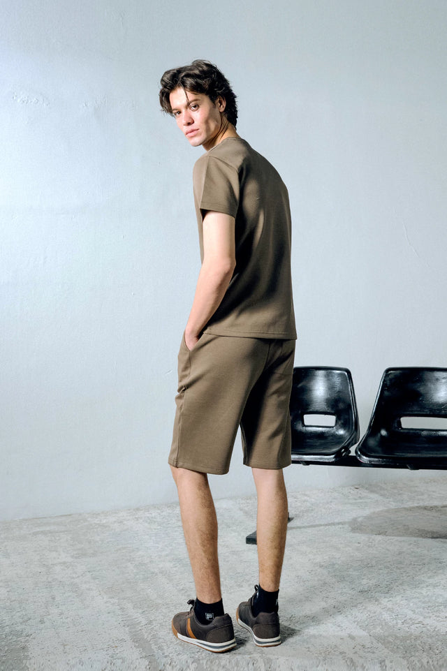 Basic T-Shirt