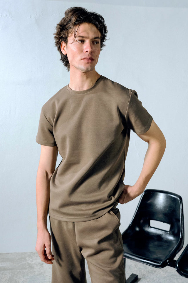 Basic T-Shirt